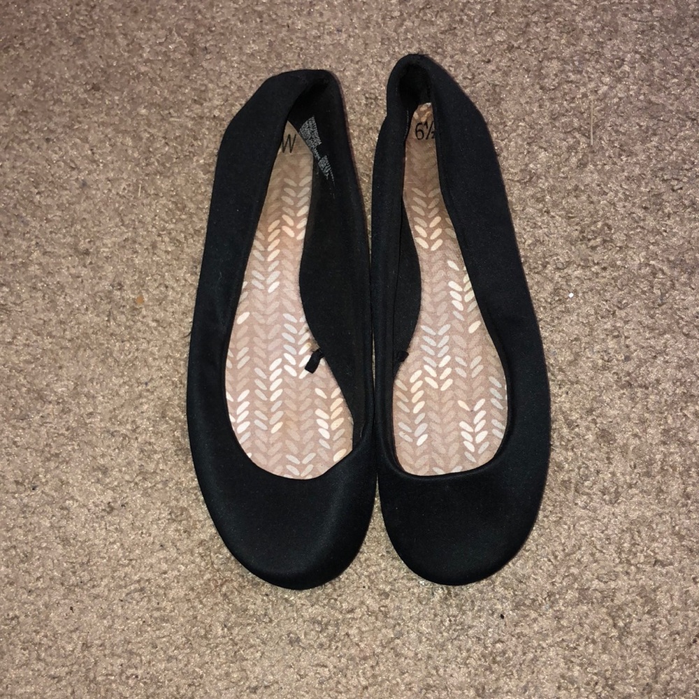 Black Ballet Flats